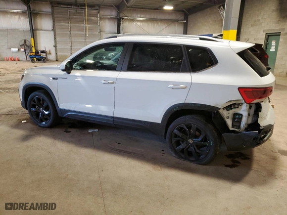 2022 Volkswagen Taos SE with VIN 3VVPX7B24NM013390, listed as a Copart auction lot 85519024 with 29,780 mi miles and Salvage Title. Bid and sale history available at carsss.com. Image 2.
