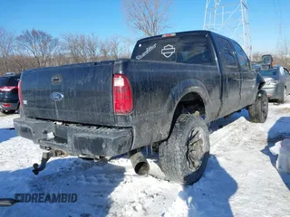 2011 Ford F-250 XL z VIN 1FT7W2BT0BEA11988, wystawiony jako IAAI lot #41285381 z przebiegiem 214 286 mil mil oraz . Historia ofert i sprzedaży dostępna na DreamBid. Obrazek 4.