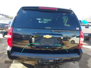 2014 Chevrolet Suburban LT with VIN 1GNSCJE08ER240230, listed as a IAAI auction lot 41702593 with 140,190 mi miles. Bid and sale history available at carsss.com. Image 16.
