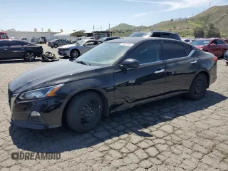 2020 Nissan Altima S with VIN 1N4BL4BV1LC113853, listed as a Copart auction lot 52451105 with 129,442 mi miles and Salvage title. Bid and sale history available at DreamBid. Image 1.