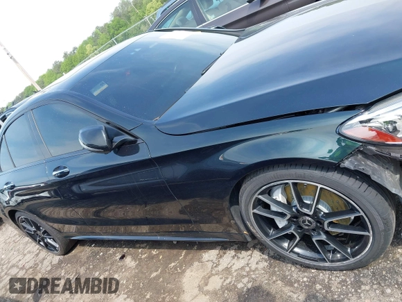2019 Mercedes-Benz C 300 z VIN 55SWF8DB9KU321914, wystawiony jako IAAI lot #42032140 z przebiegiem 84 967 mil mil oraz . Historia ofert i sprzedaży dostępna na DreamBid. Obrazek 13.