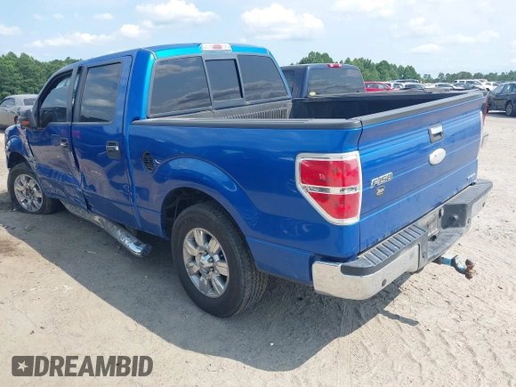 2012 Ford F-150 XL z VIN 1FTFW1CFXCFA52378, wystawiony jako IAAI lot #39979763 z przebiegiem 248 520 mil mil oraz . Historia ofert i sprzedaży dostępna na DreamBid. Obrazek 3.