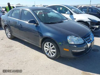 2010 Volkswagen Jetta Sedan Limited with VIN 3VWRX7AJ4AM013803, listed as a IAAI auction lot 41486509 with 162,391 mi miles. Bid and sale history available at carsss.com. Image 1.