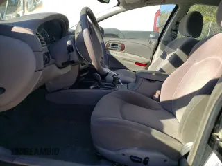 2002 Chrysler Concorde LX z VIN 2C3HD46R72H178107, wystawiony jako Copart lot #76949504 z przebiegiem 72 289 mil mil oraz Szkoda całkowita • Salvage title. Historia ofert i sprzedaży dostępna na DreamBid. Obrazek 7.