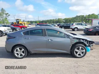 2018 Chevrolet Volt LT with VIN 1G1RC6S59JU106301, listed as a IAAI auction lot 41976844 with 55,146 mi miles. Bid and sale history available at carsss.com. Image 13.