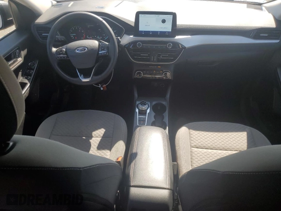 2022 Ford Escape SE with VIN 1FMCU9G64NUC01993, listed as a Copart auction lot 51331005 with 18,588 mi miles and Salvage title. Bid and sale history available at DreamBid. Image 8.