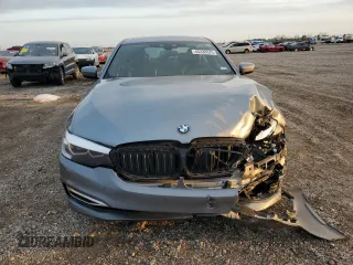 2018 BMW 5 Series 530e xDrive with VIN WBAJB1C57JG624122, listed as a Copart auction lot 45330575 with 54,378 mi miles and Salvage Title. Bid and sale history available at carsss.com. Image 5.