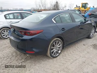 2019 Mazda 3 Select with VIN JM1BPBAM4K1138400, listed as a IAAI auction lot 41488458 with 39,913 mi miles and . Bid and sale history available at DreamBid. Image 4.