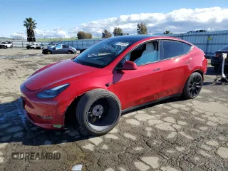 2023 Tesla Model Y Long Range z VIN 7SAYGDEE9PF627238, wystawiony jako Copart lot #44458555 z przebiegiem 47 211 mil mil oraz Szkody całkowita. Historia ofert i sprzedaży dostępna na DreamBid. Obrazek 1.