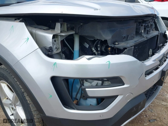 2017 Ford Explorer XLT with VIN 1FM5K8D88HGA32272, listed as a IAAI auction lot 41897475 with 166,846 mi miles. Bid and sale history available at carsss.com. Image 18.