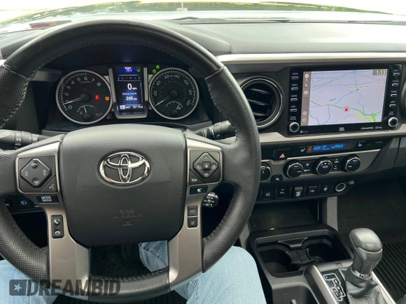 2022 Toyota Tacoma Limited with VIN 3TMGZ5AN7NM458988, listed as a Copart auction lot 65398105 with 32,115 mi miles and Salvage title. Bid and sale history available at DreamBid. Image 7.