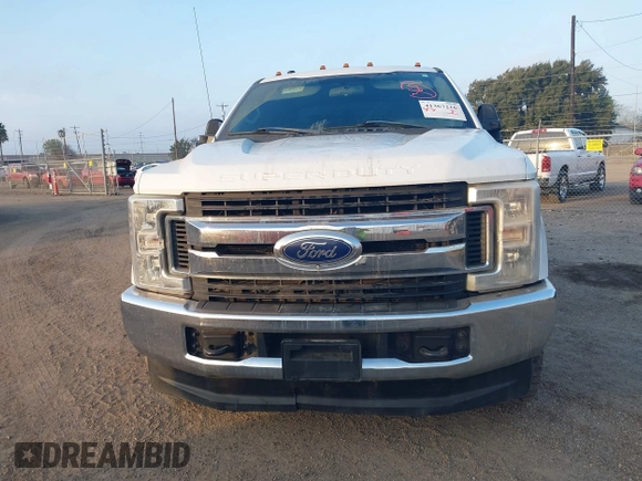 2018 Ford Super Duty F-250 SRW XL with VIN 1FT7W2BT9JEB87422, listed as a IAAI auction lot 41367216 with 162,239 mi miles. Bid and sale history available at carsss.com. Image 12.