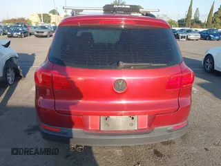 2015 Volkswagen Tiguan R-Line with VIN WVGAV7AX2FW115582, listed as a IAAI auction lot 42215389 with 168,182 mi miles and . Bid and sale history available at DreamBid. Image 16.