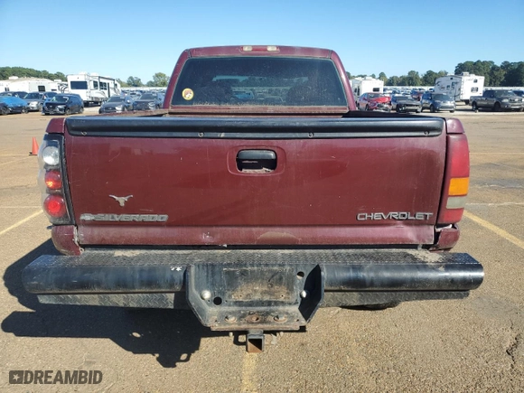 2001 Chevrolet Silverado 1500HD LS with VIN 1GCGC13U31F206888, listed as a Copart auction lot 76606284 with 327,513 mi miles and Salvage Title. Bid and sale history available at carsss.com. Image 6.
