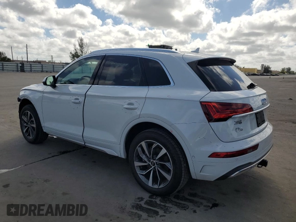 2021 Audi Q5 Prestige with VIN WA1CAAFY3M2112938, listed as a Copart auction lot 42350955 with 33,102 mi miles and Salvage Title. Bid and sale history available at carsss.com. Image 2.