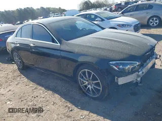 2022 Mercedes-Benz E 350 with VIN W1KZF8DB1NB085013, listed as a IAAI auction lot 41881502 with 83,238 mi miles and . Bid and sale history available at DreamBid. Image 1.