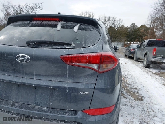 2018 Hyundai Tucson Value with VIN KM8J3CA24JU726897, listed as a IAAI auction lot 41396000 with 55,320 mi miles. Bid and sale history available at carsss.com. Image 12.