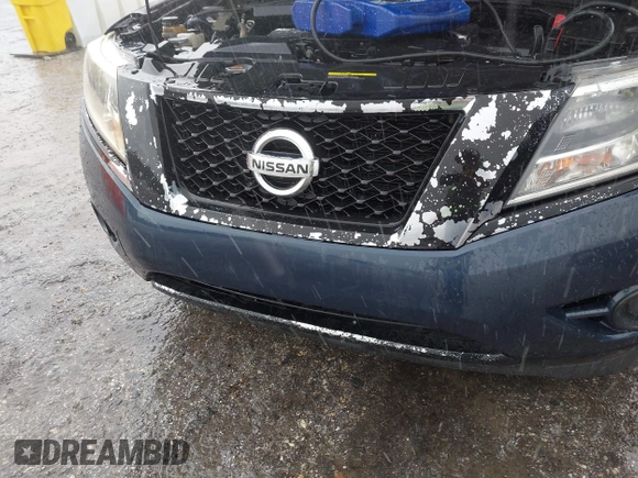 2014 Nissan Pathfinder S z VIN 5N1AR2MN6EC688714, wystawiony jako IAAI lot #42397270 z przebiegiem 223 383 mil mil oraz . Historia ofert i sprzedaży dostępna na DreamBid. Obrazek 6.