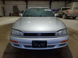 1993 Toyota Camry LE with VIN 4T1SK12E1PU196871, listed as a Copart auction lot 49052935 with 135,732 mi miles and Clean Title. Bid and sale history available at carsss.com. Image 5.