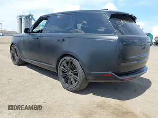 2024 Land Rover Range Rover SE z VIN SALKP9E96RA092327, wystawiony jako IAAI lot #42060310 z przebiegiem 41 594 mil mil oraz . Historia ofert i sprzedaży dostępna na DreamBid. Obrazek 3.