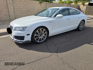 2014 Audi A7 Premium Plus z VIN WAUWGAFCXEN034032, wystawiony jako Copart lot #57720195 z przebiegiem 120 959 mil mil oraz Tytuł czysty. Historia ofert i sprzedaży dostępna na DreamBid. Obrazek 2.