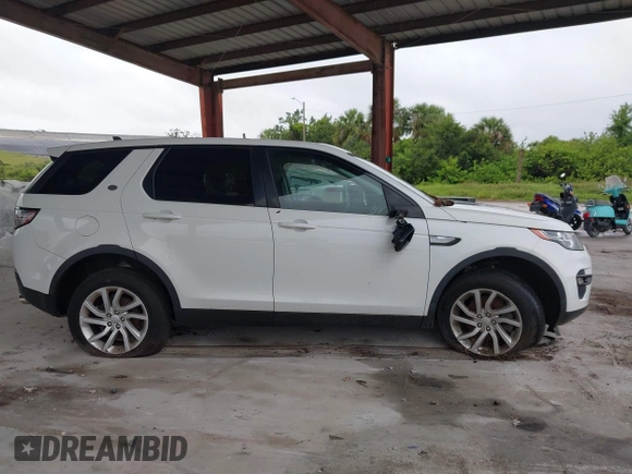 2016 Land Rover Discovery Sport HSE z VIN SALCR2BG9GH577199, wystawiony jako IAAI lot #42440816 z przebiegiem 84 904 mil mil oraz . Historia ofert i sprzedaży dostępna na DreamBid. Obrazek 13.
