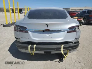 2013 Tesla Model S с VIN 5YJSA1CN5DFP05936, выставлен на аукционе Copart как лот 51831795 с пробегом Не указан миль и Списание • Salvage title. История ставок и продаж доступна на DreamBid. Изображение 6.