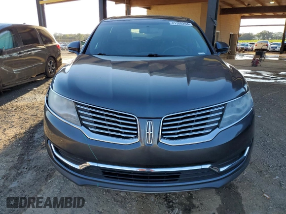2017 Lincoln MKX Premiere with VIN 2LMPJ6JR6HBL34006, listed as a Copart auction lot 81306204 with 92,221 mi miles and Salvage Title. Bid and sale history available at carsss.com. Image 5.