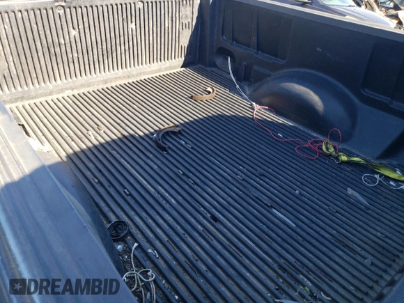 2004 Ford F-150 XL with VIN 1FTRF14W94NC46886, listed as a Copart auction lot 75828534 with 114,143 mi miles and Salvage Title. Bid and sale history available at DreamBid. Image 10.