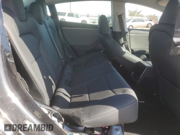2025 Tesla Model 3 Long Range with VIN 5YJ3E1EA4SF978477, listed as a Copart auction lot 58525905 with 1,531 mi miles and Salvage title. Bid and sale history available at DreamBid. Image 10.