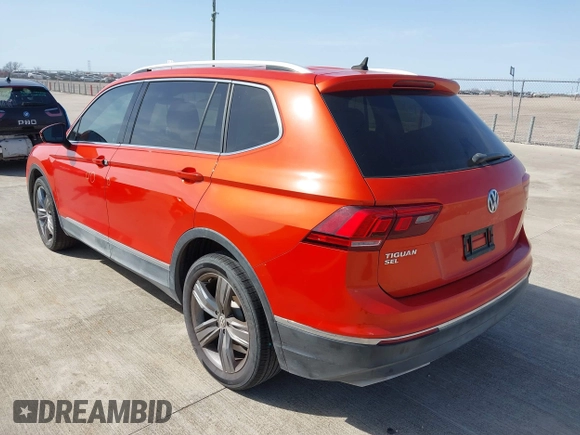 2018 Volkswagen Tiguan SEL Premium with VIN 3VV5B7AX8JM116146, listed as a IAAI auction lot 41738184 with 163,731 mi miles and . Bid and sale history available at DreamBid. Image 3.