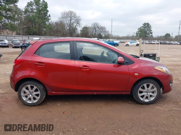 2014 Mazda 2 Touring with VIN JM1DE1LYXE0176541, listed as a IAAI auction lot 41794401 with 133,350 mi miles. Bid and sale history available at carsss.com. Image 14.
