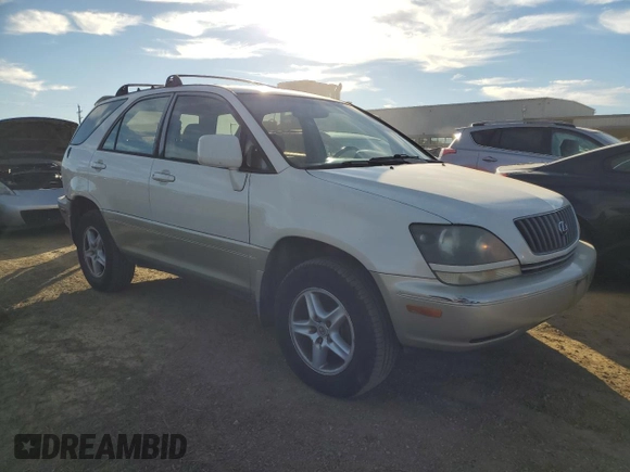 1999 Lexus RX 300 Luxury SUV with VIN JT6HF10U6X0083087, listed as a Copart auction lot 88370175 with 261,340 mi miles and Clean Title. Bid and sale history available at carsss.com. Image 4.