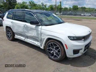 2023 Jeep Grand Cherokee Summit Reserve z VIN 1C4RJKEG0P8722604, wystawiony jako IAAI lot #42536784 z przebiegiem 41 660 mil mil oraz . Historia ofert i sprzedaży dostępna na DreamBid. Obrazek 1.