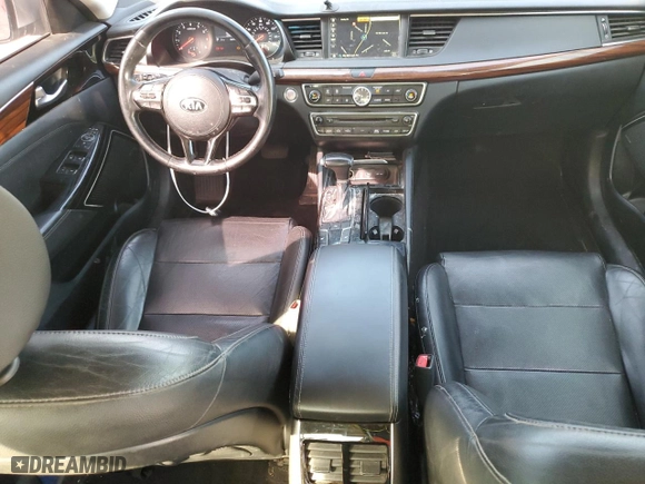 2017 Kia Cadenza Technology with VIN KNALC4J12H5080447, listed as a Copart auction lot 54020215 with 142,723 mi miles and Clean Title. Bid and sale history available at carsss.com. Image 8.