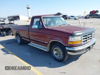 1996 Ford F-150 Special with VIN 1FTEF15N6TLA07696, listed as a IAAI auction lot 41820435 with 216,072 mi miles. Bid and sale history available at carsss.com. Image 1.