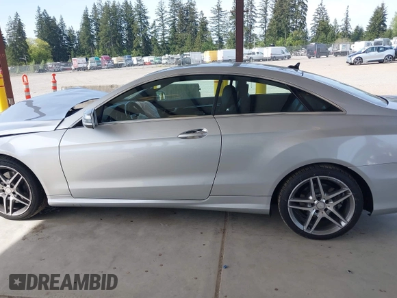 2016 Mercedes-Benz E 400 with VIN WDDKJ6HB6GF328700, listed as a IAAI auction lot 42157340 with 125,183 mi miles and . Bid and sale history available at DreamBid. Image 14.