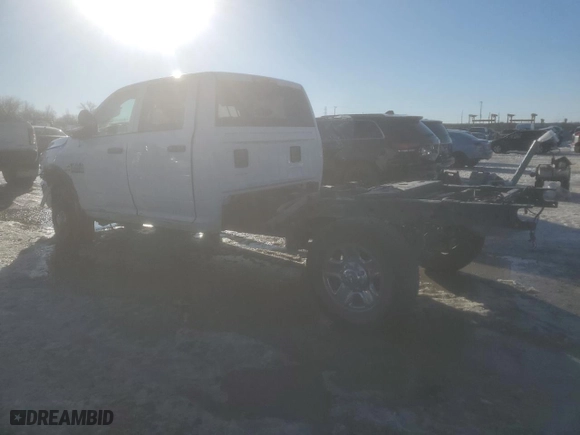 2018 Ram 2500 Tradesman with VIN 3C6UR5HL9JG365770, listed as a Copart auction lot 88786675 with 0 mi miles and Salvage Title. Bid and sale history available at carsss.com. Image 2.