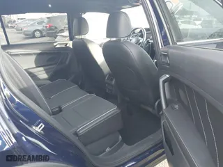 2022 Volkswagen Tiguan SEL R-Line with VIN 3VV4B7AX3NM154238, listed as a IAAI auction lot 40995659 with 23,437 mi miles. Bid and sale history available at carsss.com. Image 8.