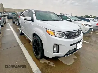 2015 Kia Sorento SX Limited with VIN 5XYKW4A75FG578771, listed as a Copart auction lot 56002285 with 174,497 mi miles and Clean Title. Bid and sale history available at carsss.com. Image 1.