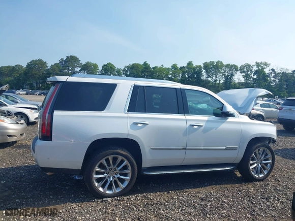 2019 Cadillac Escalade Luxury with VIN 1GYS4BKJ1KR400821, listed as a IAAI auction lot 39626366 with 75,775 mi miles. Bid and sale history available at carsss.com. Image 13.