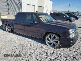 2005 Chevrolet Silverado 1500 with VIN 2GCFC13T251325270, listed as a Copart auction lot 75061414 with Not Provided miles and Salvage Title. Bid and sale history available at DreamBid. Image 4.