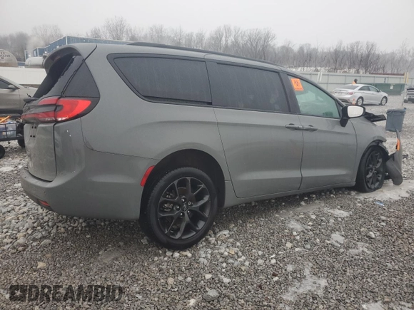 2023 Chrysler Pacifica Touring L with VIN 2C4RC1BG1PR516608, listed as a Copart auction lot 43554715 with Not provided miles and Salvage title. Bid and sale history available at DreamBid. Image 3.