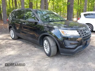 2017 Ford Explorer z VIN 1FM5K7B80HGD09817, wystawiony jako IAAI lot #42122712 z przebiegiem 104 036 mil mil oraz . Historia ofert i sprzedaży dostępna na DreamBid. Obrazek 1.