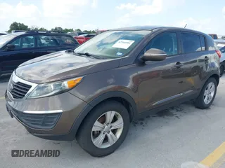 2013 Kia Sportage LX with VIN KNDPB3A28D7375304, listed as a IAAI auction lot 42566081 with 17,890 mi miles and . Bid and sale history available at DreamBid. Image 2.