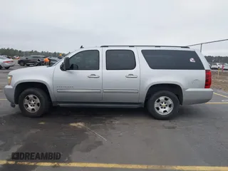 2010 Chevrolet Suburban Commercial with VIN 1GNUKHE30AR186320, listed as a IAAI auction lot 41544991 with 216,037 mi miles and . Bid and sale history available at DreamBid. Image 14.
