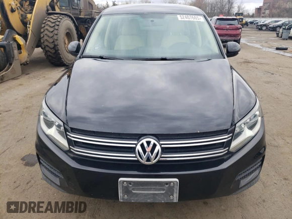 2012 Volkswagen Tiguan SE z VIN WVGAV7AX5CW563536, wystawiony jako Copart lot #52407665 z przebiegiem 136 263 mil mil oraz Szkody całkowita. Historia ofert i sprzedaży dostępna na DreamBid. Obrazek 5.