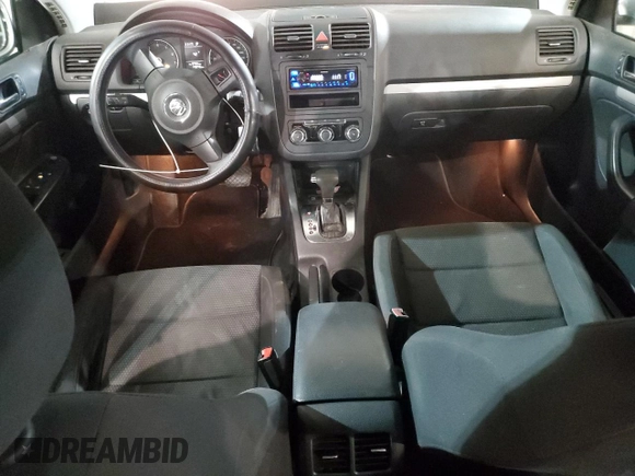 2010 Volkswagen Jetta S with VIN 3VWJX7AJ0AM002486, listed as a Copart auction lot 44624925 with 140,248 mi miles and Salvage title. Bid and sale history available at DreamBid. Image 8.