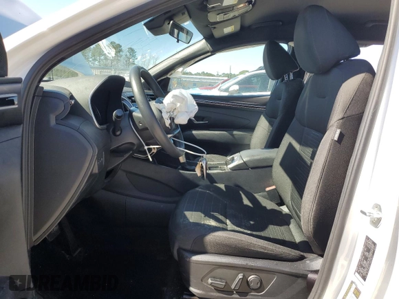 2022 Hyundai Santa Cruz SEL z VIN 5NTJBDAE5NH014097, wystawiony jako Copart lot #46309765 z przebiegiem 24 938 mil mil oraz Szkoda całkowita • Salvage title. Historia ofert i sprzedaży dostępna na DreamBid. Obrazek 7.