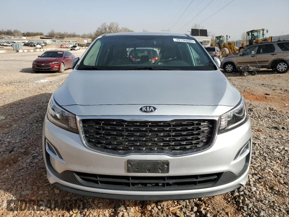 2021 Kia Sedona LX with VIN KNDMB5C1XM6672437, listed as a Copart auction lot 49136685 with 99,787 mi miles and Salvage Title. Bid and sale history available at carsss.com. Image 5.